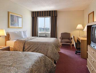 Hotel Ramada Fairview Heights Habitación foto